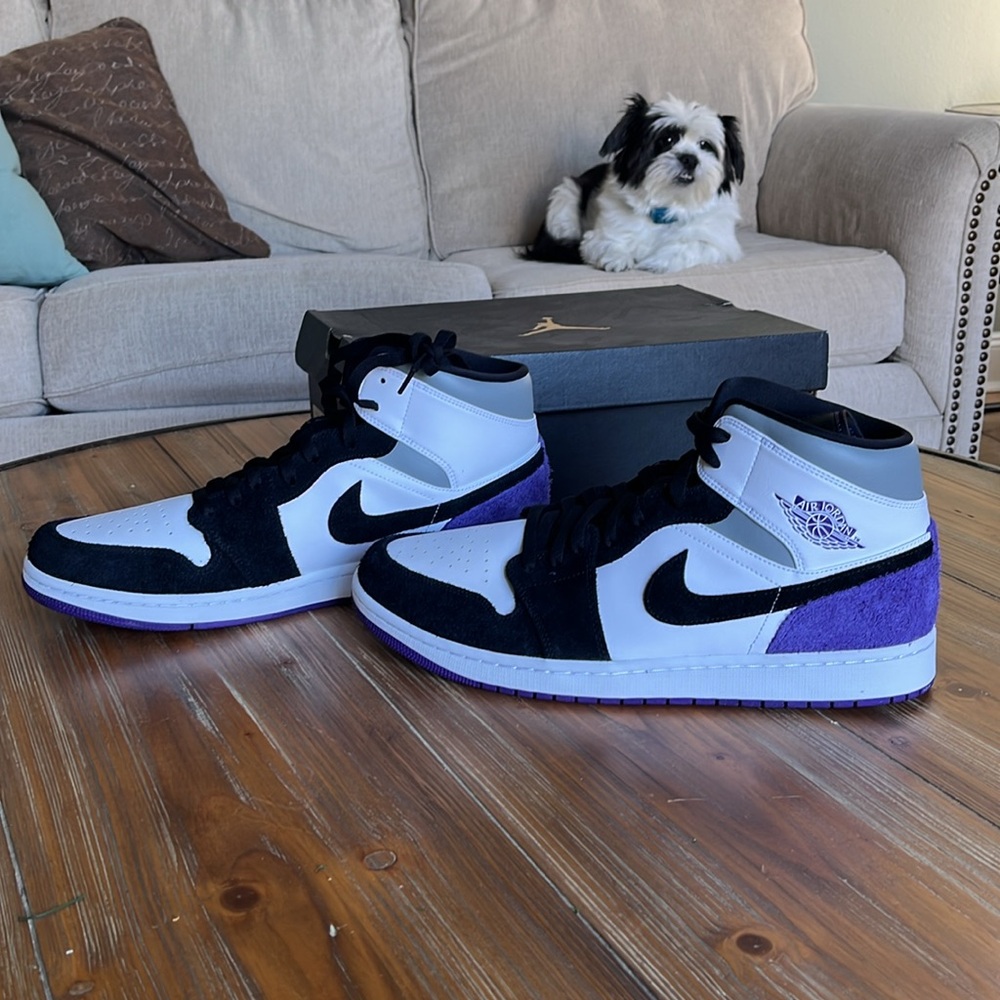 Brand New!  Air Jordan 1 Mid SE size 14